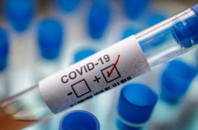 In arrivo nuovo decreto anti-Covid: mascherine ovunque e feste private per pochi intimi