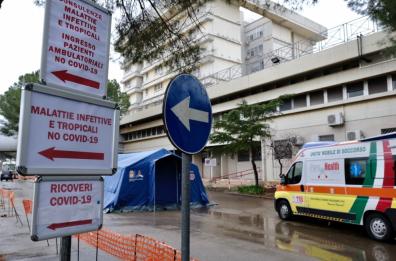Coronavirus, Eni dona mascherine, ventilatori polmonari e carrelli terapia ad Asl Taranto