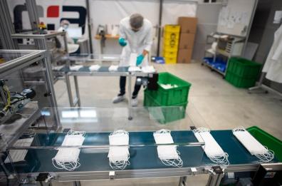 Le mascherine  a 20 cent arrivano da Pisticci Scalo