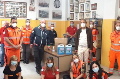 Coronavirus, Longo dona 200 litri di disinfettante a Ser Bari 
