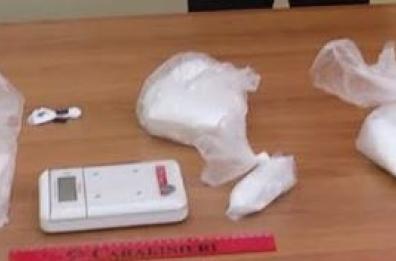 Taranto, aveva più di un chilo di cocaina nell'armadio: arrestato 54enne