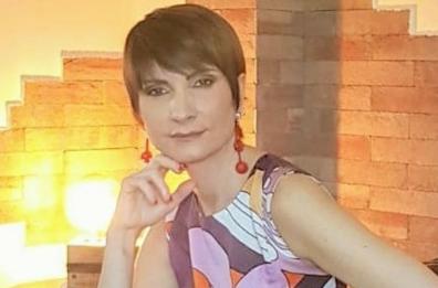 Alice nel paese del virus sfida il fantasmino Corona V