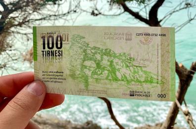 Peschici, locale offre a medici e infermieri foggiani i «tirnesi»: così l'aperitivo è gratis 