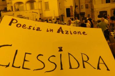 Bari, una «Clessidra» che conta versi da oggi su internet