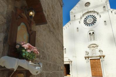 Arte e monumenti: sipario sui «Luoghi del cuore» nei vicoli di Bari vecchia