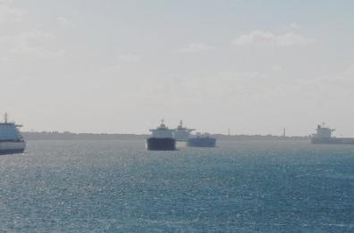 Due motonavi straniere violano norme ambientali in porto Taranto: multate da Guardia Costiera