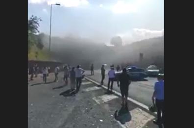 Roma, incendio galleria Appia Antica del Grande Raccordo Anulare