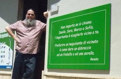 Fase 3, la campagna di un commerciante di Racale: «Tornate ai piccoli negozi di vicinato»
