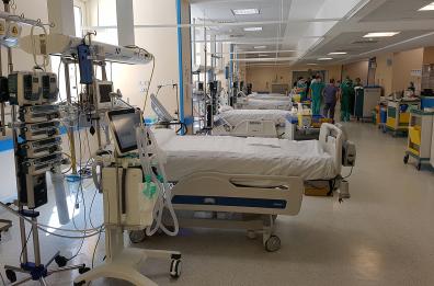 Puglia punta su rete ospedali Covid con 260 posti in più di rianimazione 