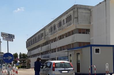 Copertino, 80enne muore in ospedale dopo un'attesa di 28 ore 