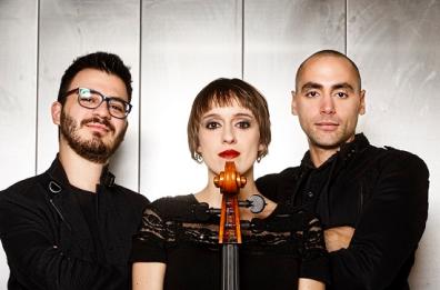 Tra natura e addii, con il disco dell'Hemisphaeria Trio la Puglia canta il Magadascar
