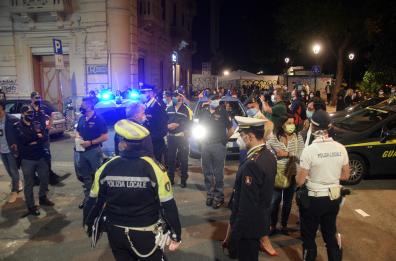 Sveglia Italia contro il virus che sfugge al controllo