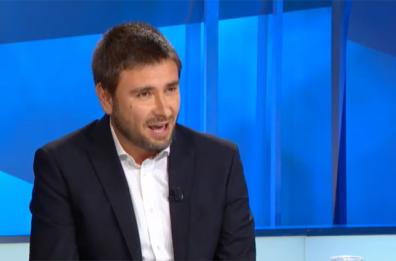 Movimento 5 Stelle, guerra tra Alessandro Di Battista e Beppe Grillo