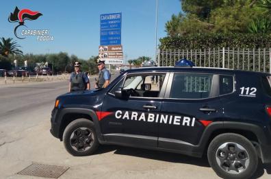 Trinitapoli, minaccia e aggredisce carabiniere durante controllo: 26enne finisce in carcere 