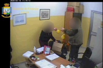 Lecce, protesi & mazzette. Prime confessioni del funzionario Asl: presi soldi
