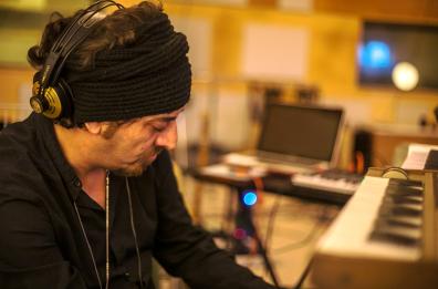 «Seven»: con il nuovo singolo il compositore salentino Marco Rollo entra nella scuderia di Inri Classic