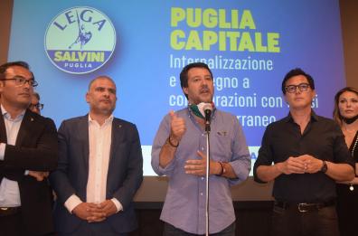 Matteo Salvini incontra i militanti a Bari: «Abbassare costi sanità ai pugliesi» 