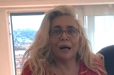 Mara Venier, dopo 32 giorni finalmente in piedi