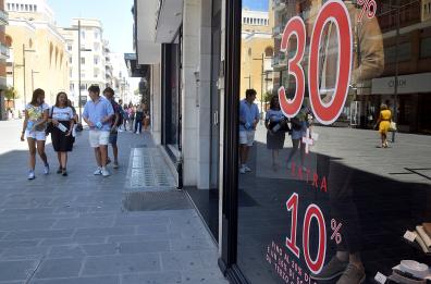 A Bari la moda è già con lo sconto in attesa dei saldi