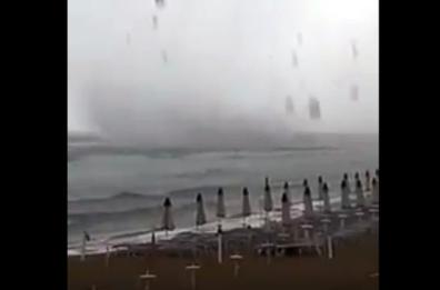 Tromba d'aria marina a Sperlonga: danni e paura VIDEO