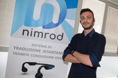 Ceglie Messapica, giovane ingegnere inventa il traduttore simultaneo che «parla» attraverso le ossa