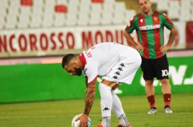 Bari-Ternana 1-1  Biancorossi in semifinale play-off