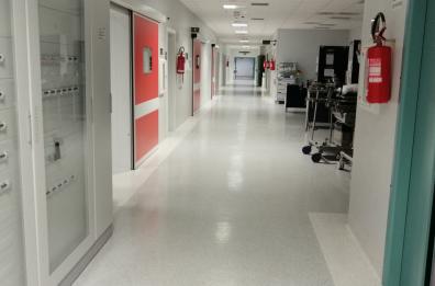Altamura, paziente 73enne operato di tumore alla vescica da sveglio