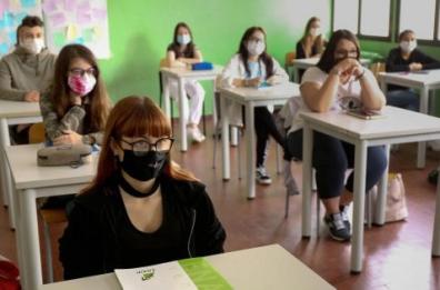 Brindisi, entrare a scuola più tardi migliora il rendimento: lo attesta studio su studenti del «Majorana»