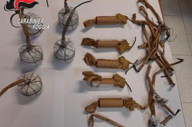 San Giovanni Rotondo, nascondeva nel garage bombe carta e fuochi artificio: arrestato 38enne