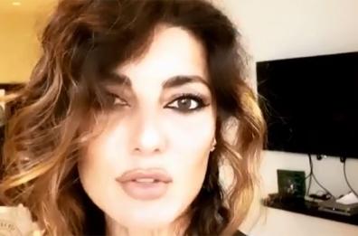 Samanta Togni: Gli uomini si distinguono dai maschi... VIDEO