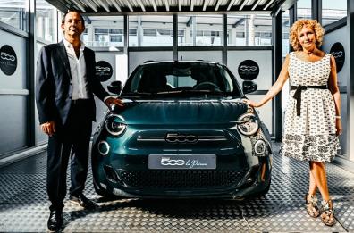 La nuova Fiat 500 «elettrizza» la Puglia