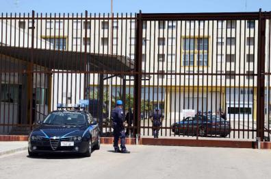 Lecce, Polizia penitenziaria: Appello a Mattarella