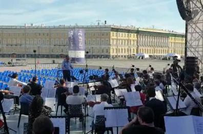 San Pietroburgo, tutto pronto per il concerto dell'Orchestra del Petruzzelli