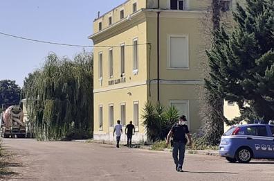 Ferrandina, altri 10 migranti in fuga dal centro di accoglienza: hanno violato la quarantena