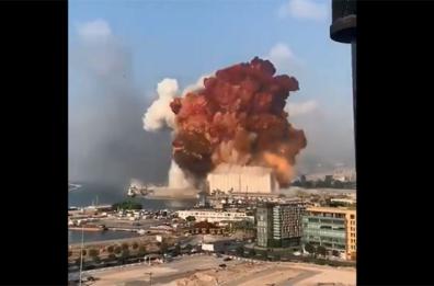 Libano, forte esplosione a Beirut: decine di feriti e morti