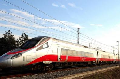 Vacanze: Roma e la Puglia collegate da 6 treni in più per il weekend dal 7 al 9 agosto