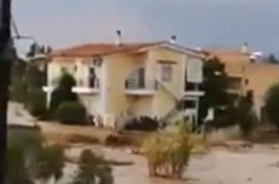 Grecia, Eubea (Evia): violento nubifragio causa inondazione