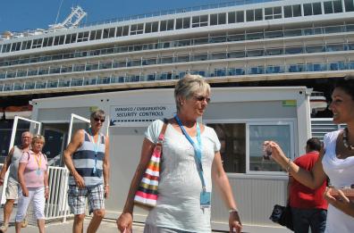 Crociere, le navi riaccendono i motori: il 29 agosto parte da Bari la Msc Magnifica