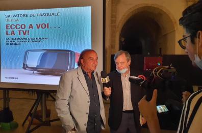 Ecco a voi la Tv: da Pippo Baudo ai retroscena più esilaranti 