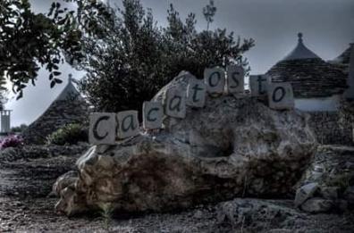 Monopoli nuova frontiera dei Vip: ecco il «buen retiro» fra trulli e ulivi