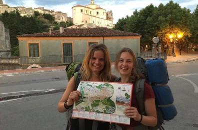 Turiste svizzere a piedi per scoprire la Basilicata coast to coast