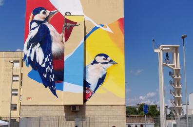 Lecce, il nuovo murales porta gioia e colore in città