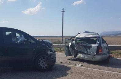 Carambola tra auto sulla Foggia-Manfredonia: feriti gli occupanti