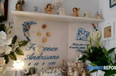 Cellino, rubano pure le foto dei defunti: allarme al cimitero 