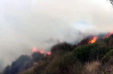 ABRUZZO - Vasto (Chieti), incendio area industriale Punta Penna