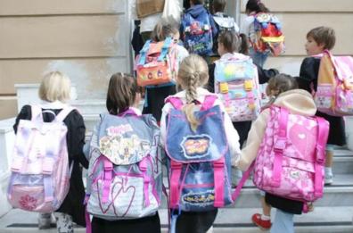 Scuola, il governatore pugliese Emiliano: «Possibilità di crescita nel rispetto»