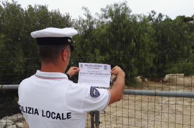 Nardò, il drone scopre i lavori abusivi: sigilli e una denuncia 