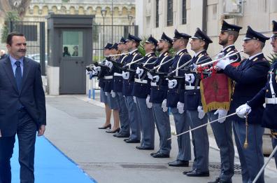 Bari, polizia in campo per fermare il virus: il supporto alla Asl nel tracciamento dei contagi