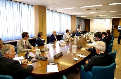 Ex Ilva, Fitto su decarbonizzazione: in 5 anni da Emiliano solo chiacchere
Governatore: con lui turismo giù del 10%