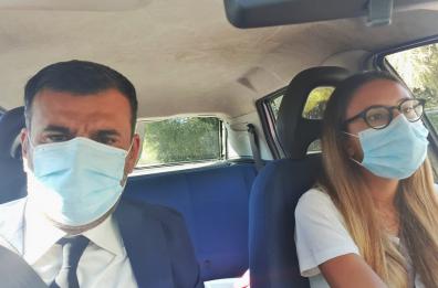 Bari, Decaro «rimproverato» dalla figlia neopatentata per le buche